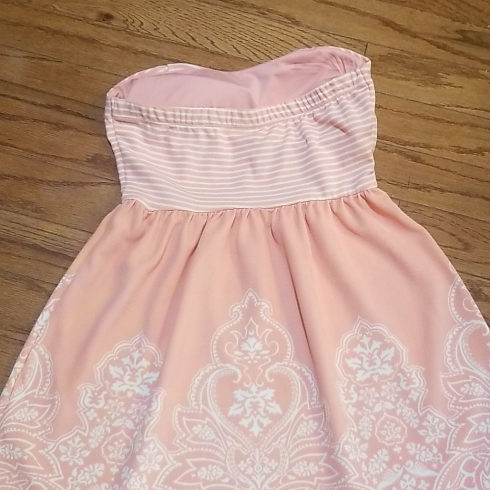 Dress - Picture 5 of 5